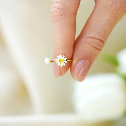 Sweet Daisy Ring